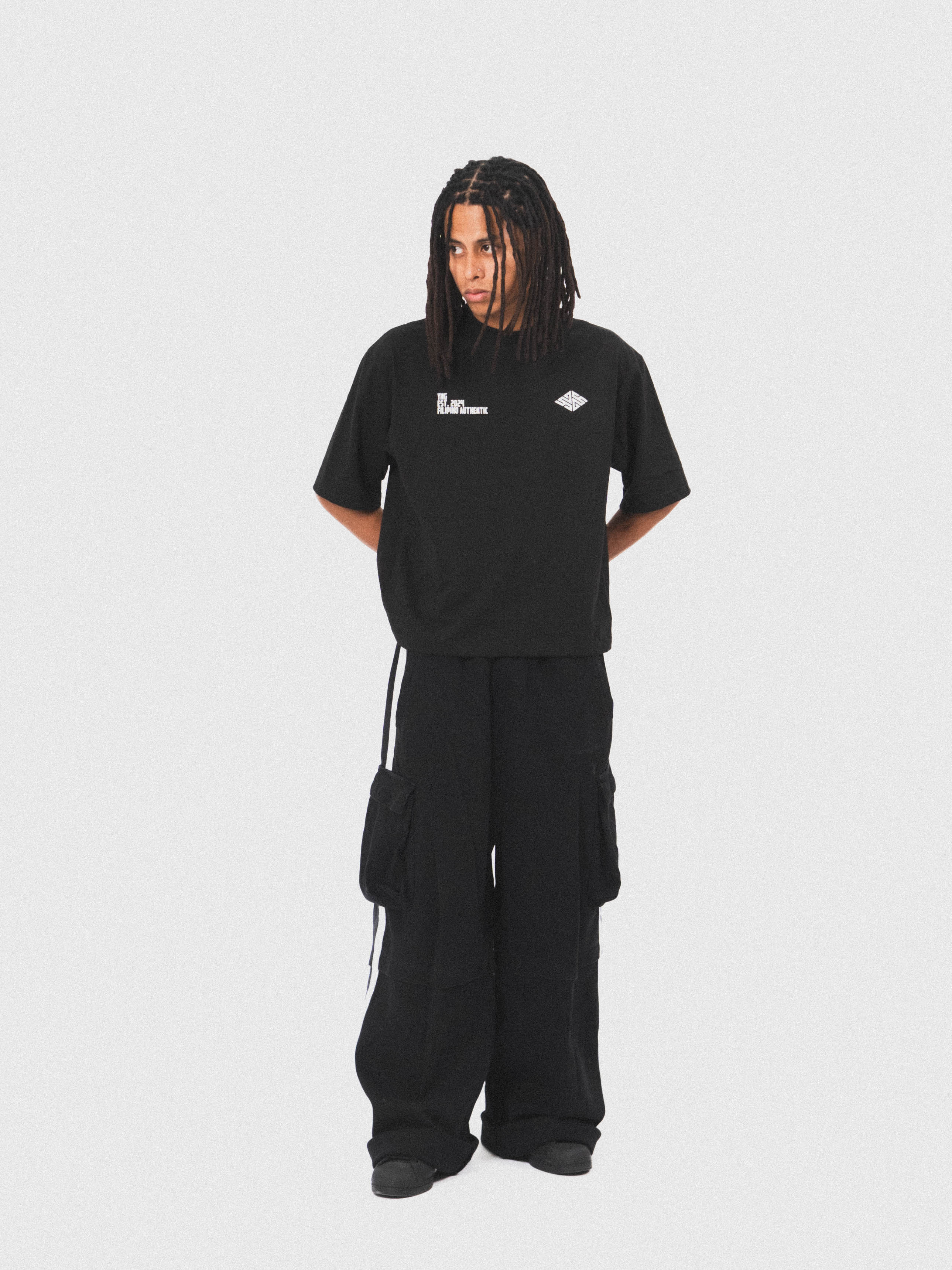 Logo Cropped Tee in Black