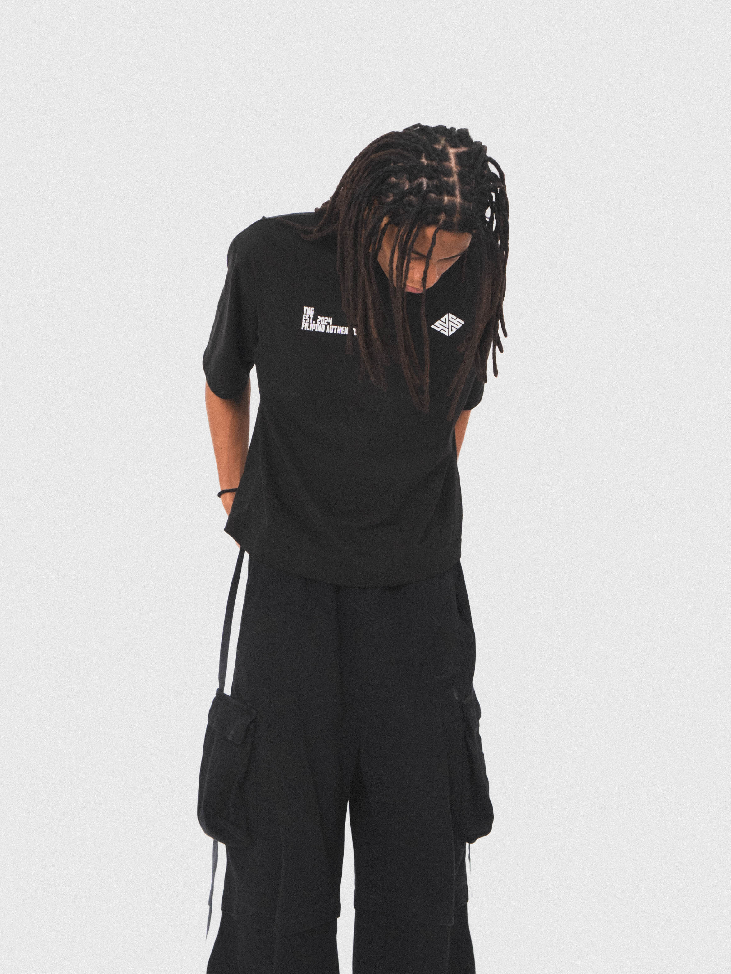 Logo Cropped Tee in Black