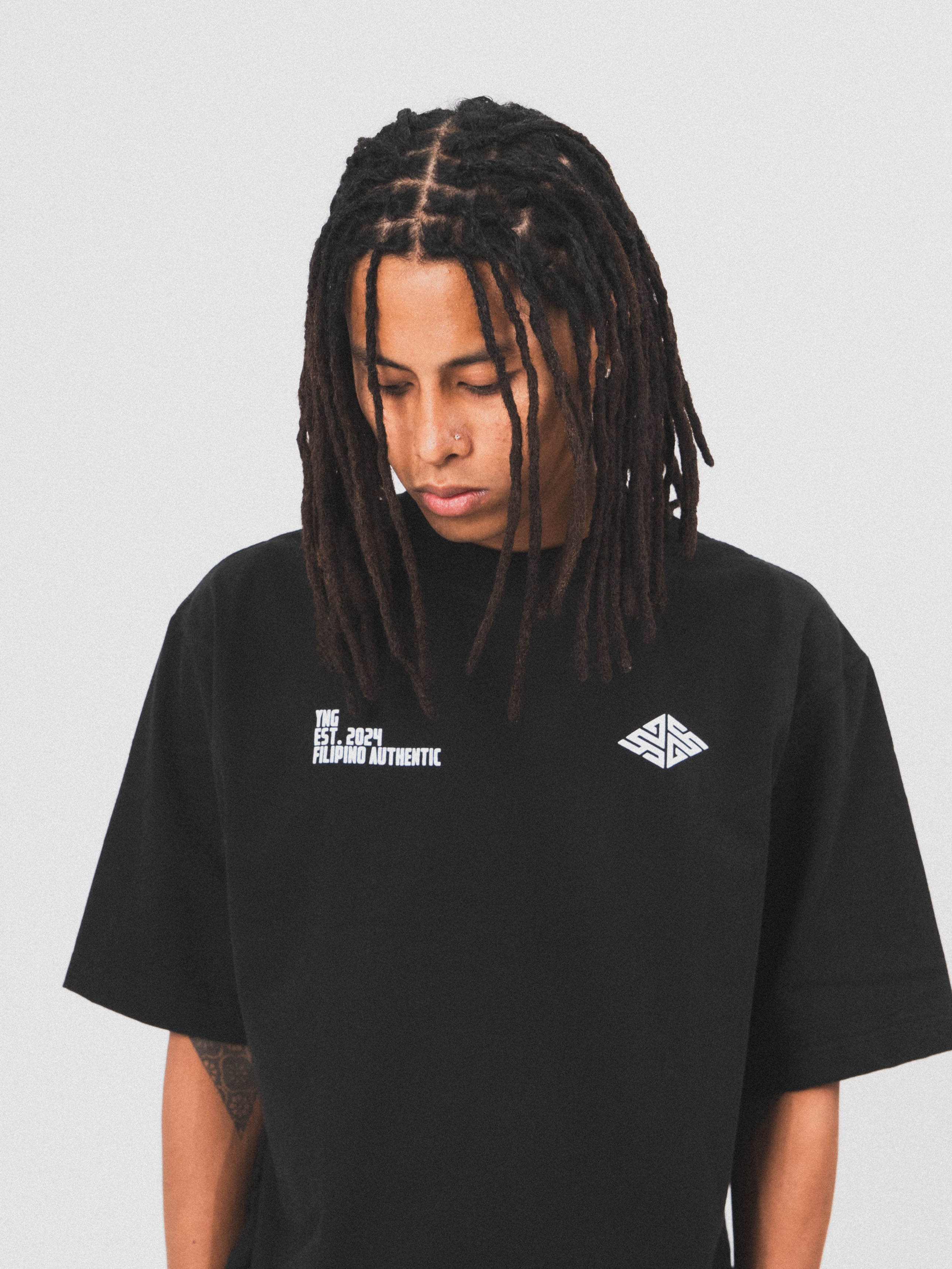 Logo Cropped Tee in Black