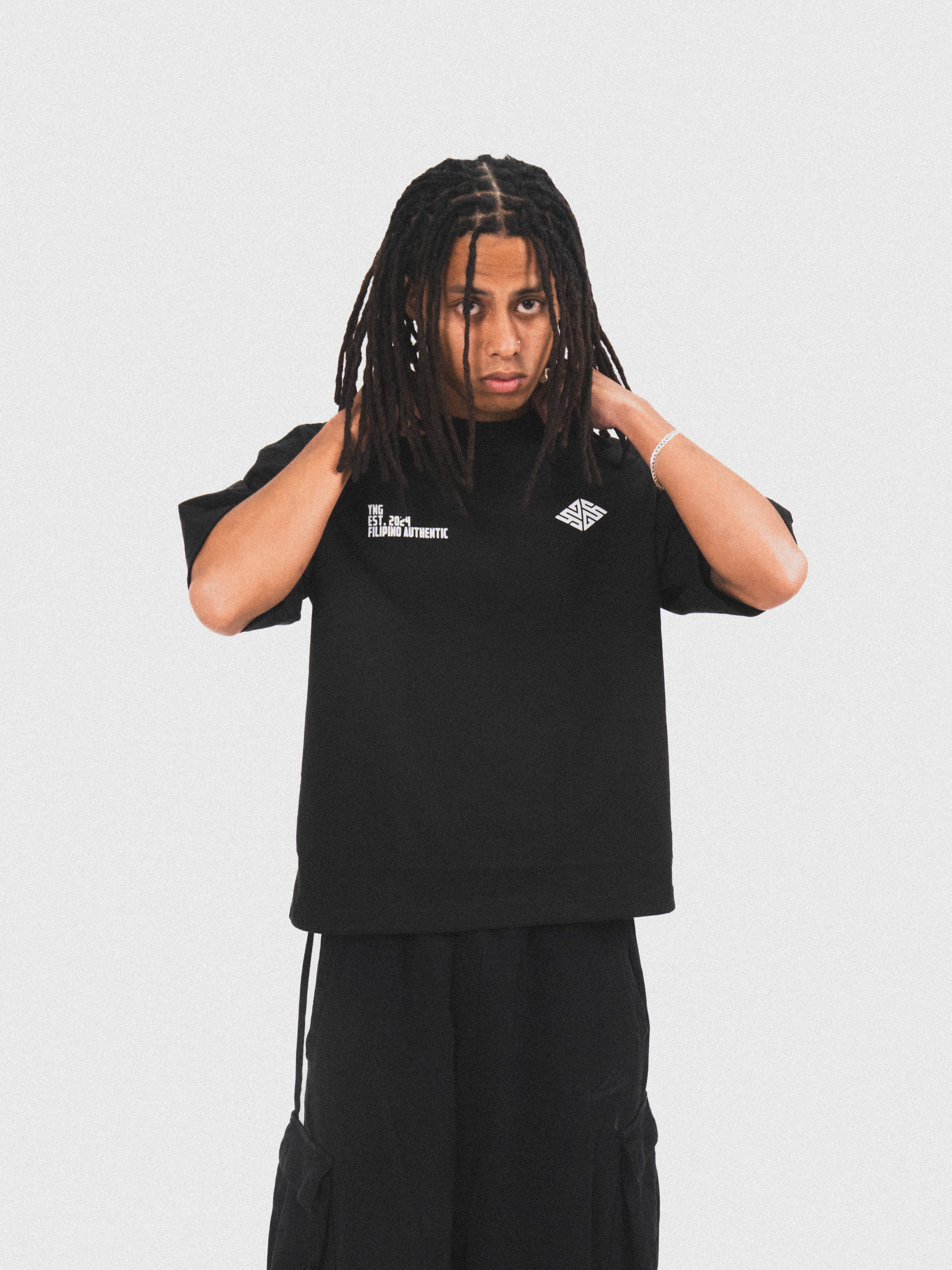 Logo Cropped Tee in Black
