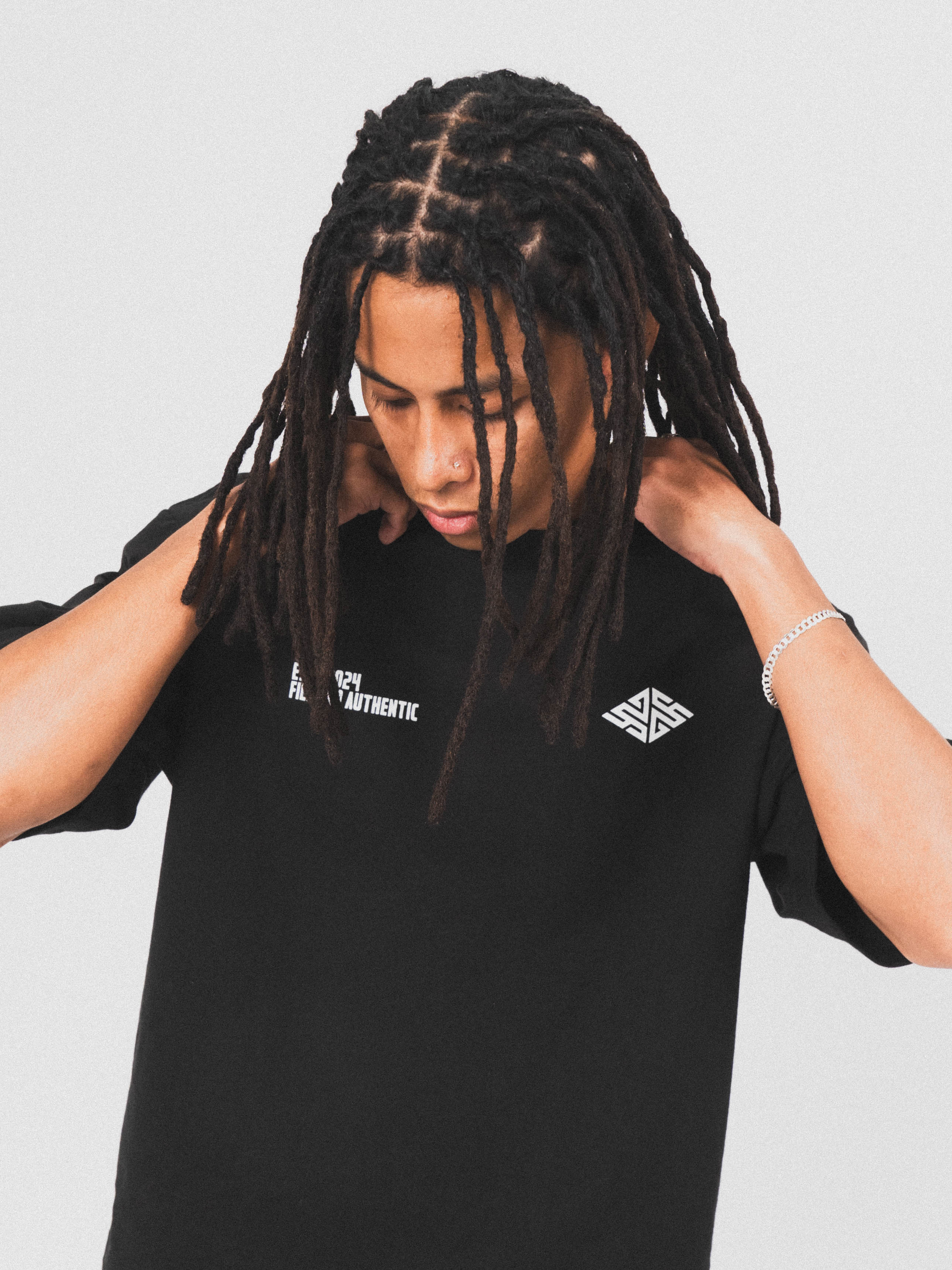 Logo Cropped Tee in Black
