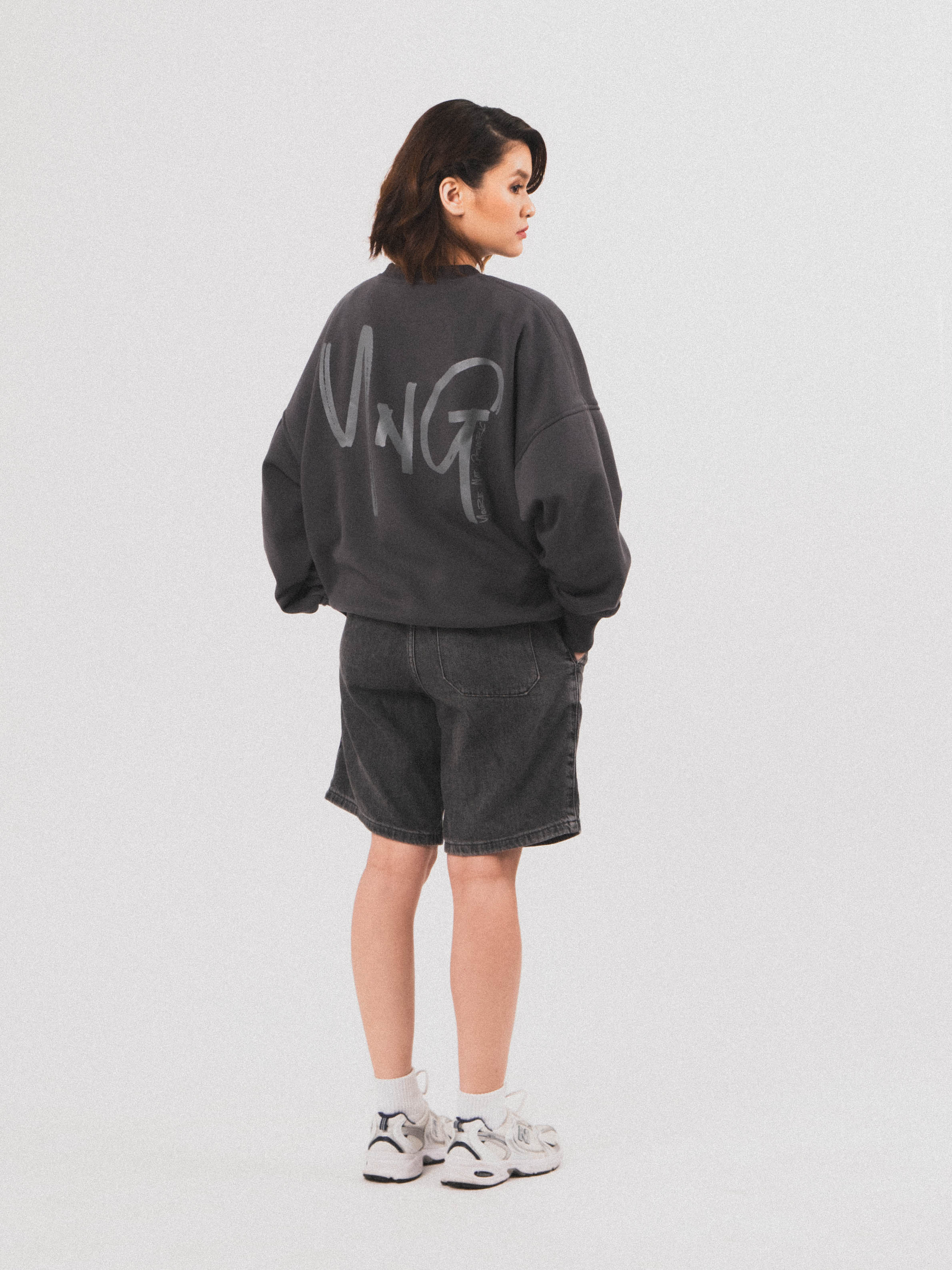 Logo Crewneck Sweatshirt in Charcoal Grey