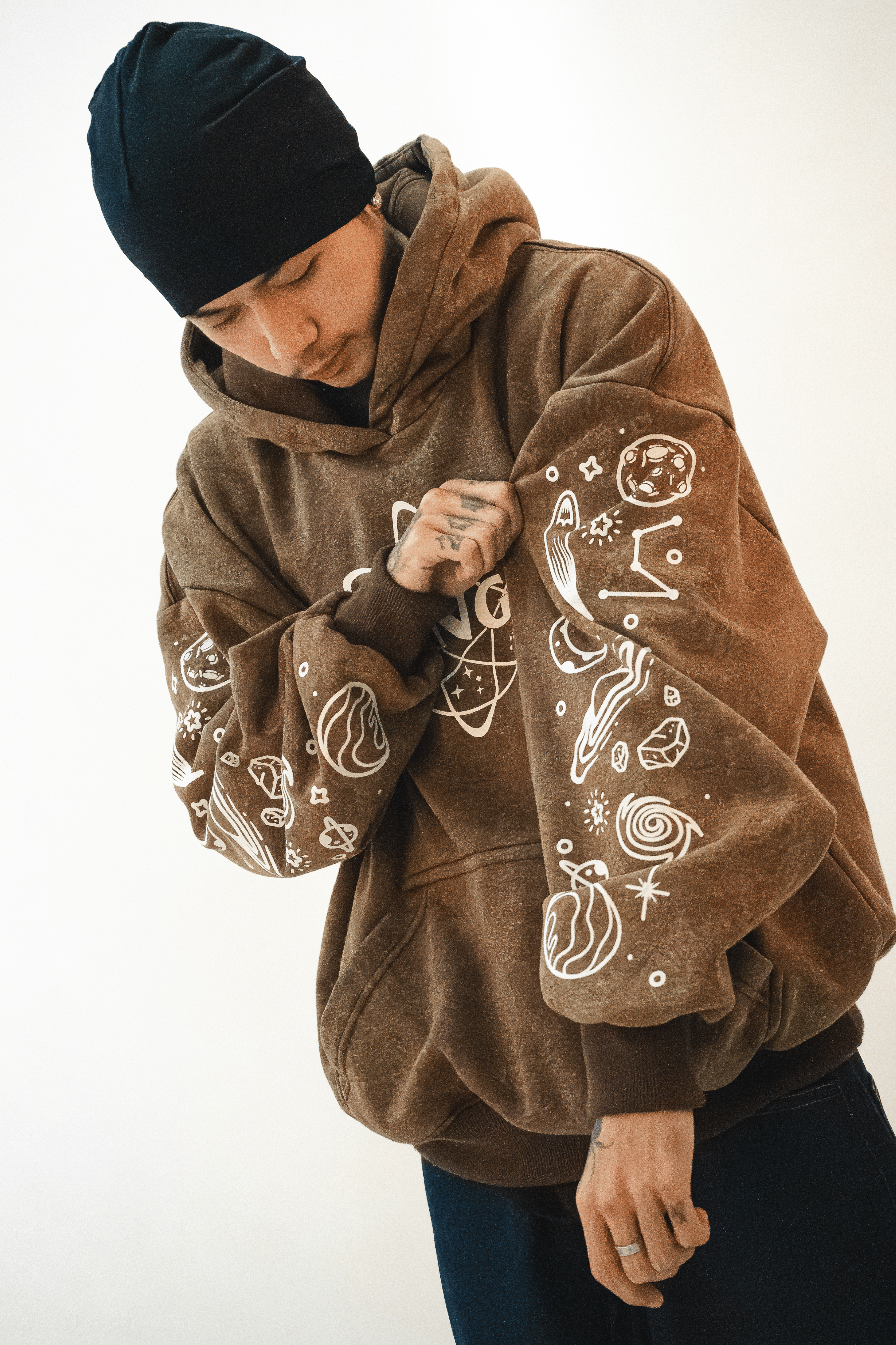 YNG "QUANTUM HOODIE" in METEORITE BROWN