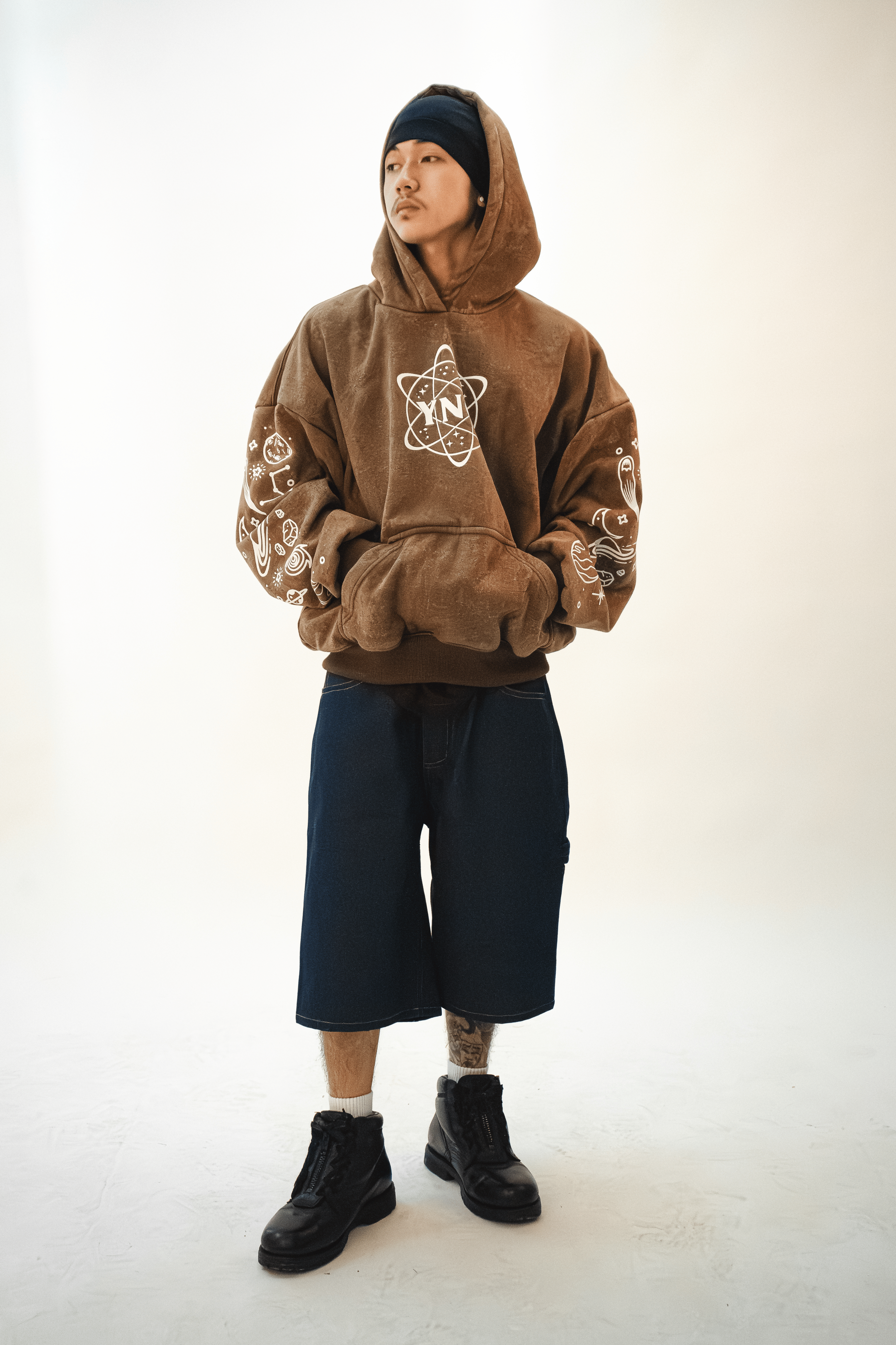 YNG "QUANTUM HOODIE" in METEORITE BROWN