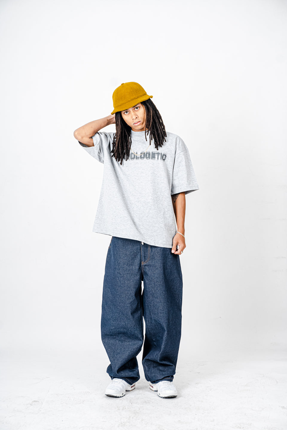 "Unapologetic" Essential Tee in Heather Grey