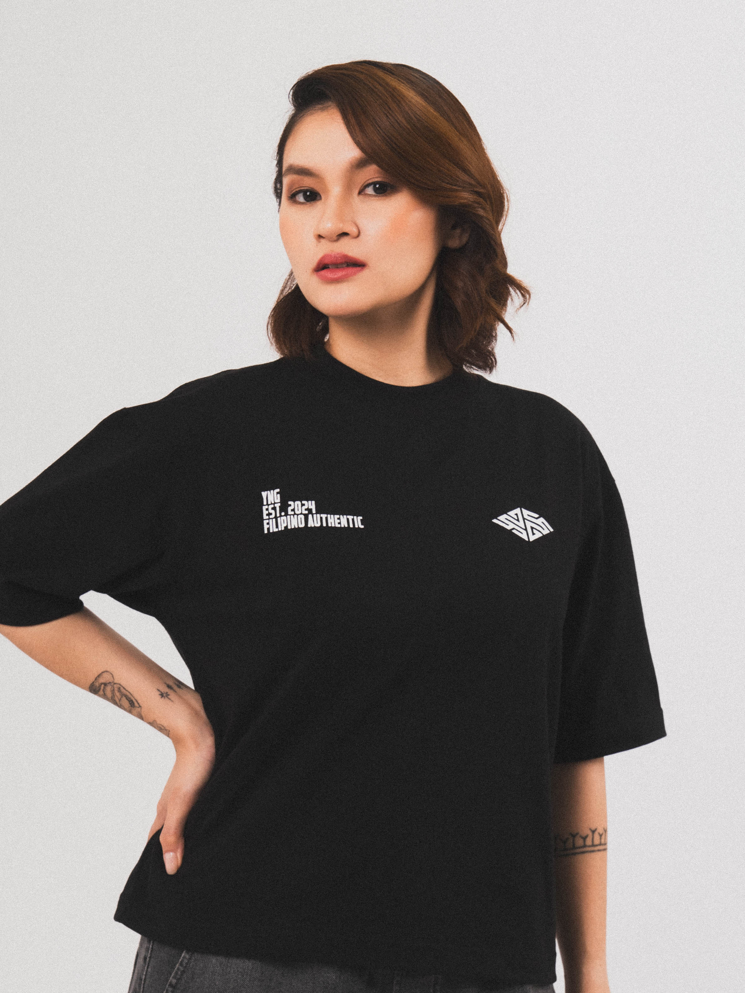 Logo Cropped Tee in Black